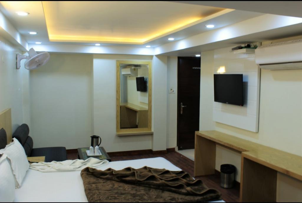 Hotel Le Mem Delhi  Dış mekan fotoğraf