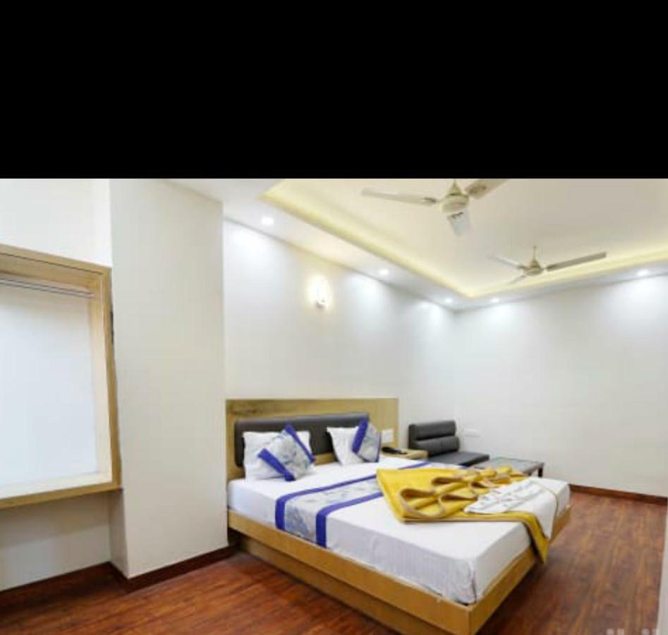 Hotel Le Mem Delhi  Dış mekan fotoğraf